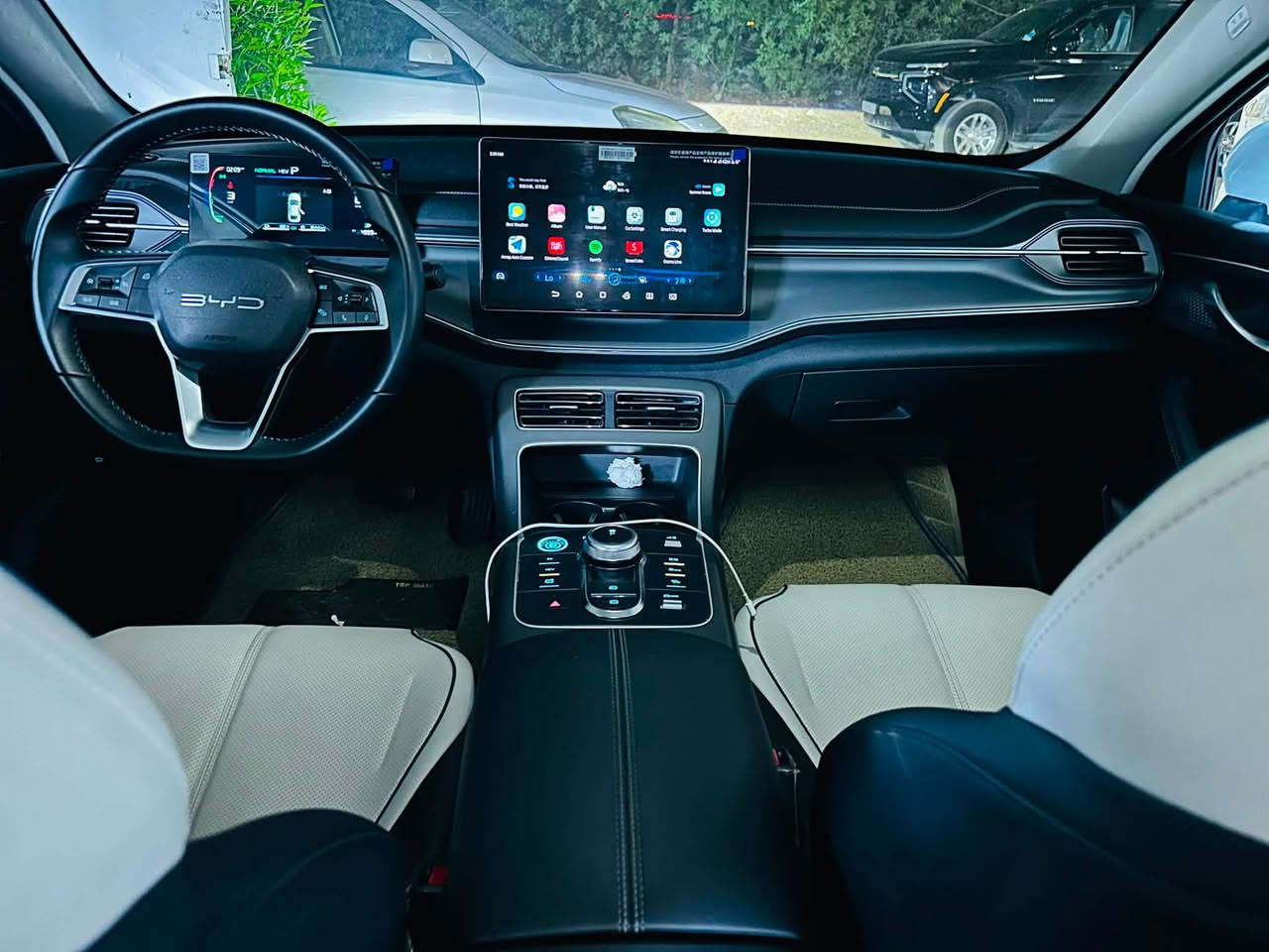 🚗 للبيع: BYD Destroyer 05 (موديل 2025) .. بحالة الوكالة
للبيع سيارة بي واي دي ديستروير (BYD Destroyer) موديل 2025، السيارة بحالة الوكالة (أكسلنت) وجديدة كلش، استخدام بيت حشيم ومحافظ عليها حباية حباية.
📌 المواصفات والنظافة:
 العداد: ماشية 9,000 كم بس (يعني بعدها بوضع الشركة).
 البودي: سيارة لوك، لا طخة، لا صبغ، ولا أي شيء بيها.. مكفولة بفضل الله من كل نقص.
 الداخل: نظافة %100، غرفتها جديدة وممنوع التدخين بيها نهائياً، عطر الشركة بعده بيها. ا السعر المطلوب: 20 مليون دينار عراقي السيارة صدوقية وكالة وحالتها ممتازة جداً ومريحة، الي يدور سيارة جديدة ونظيفة ومريح
باله، هاي السيارة تفوته.
و للتواصل والاستفسار:
يرجى المراسلة على الخاص أو عبر الواتساب
على الرقم:
***********
