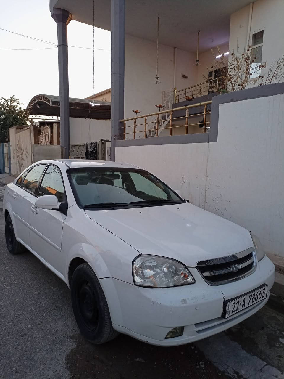 اوبترا موديل 2010 كير أوتوماتيك
سياره مابيها لا ضربه ولا صبغ 
كير و محرك بشرط رقم سنويه جديد 
 دفتر بنزين بيها
مكان كركوك شراي خابرني تدلل 
***********
***********
