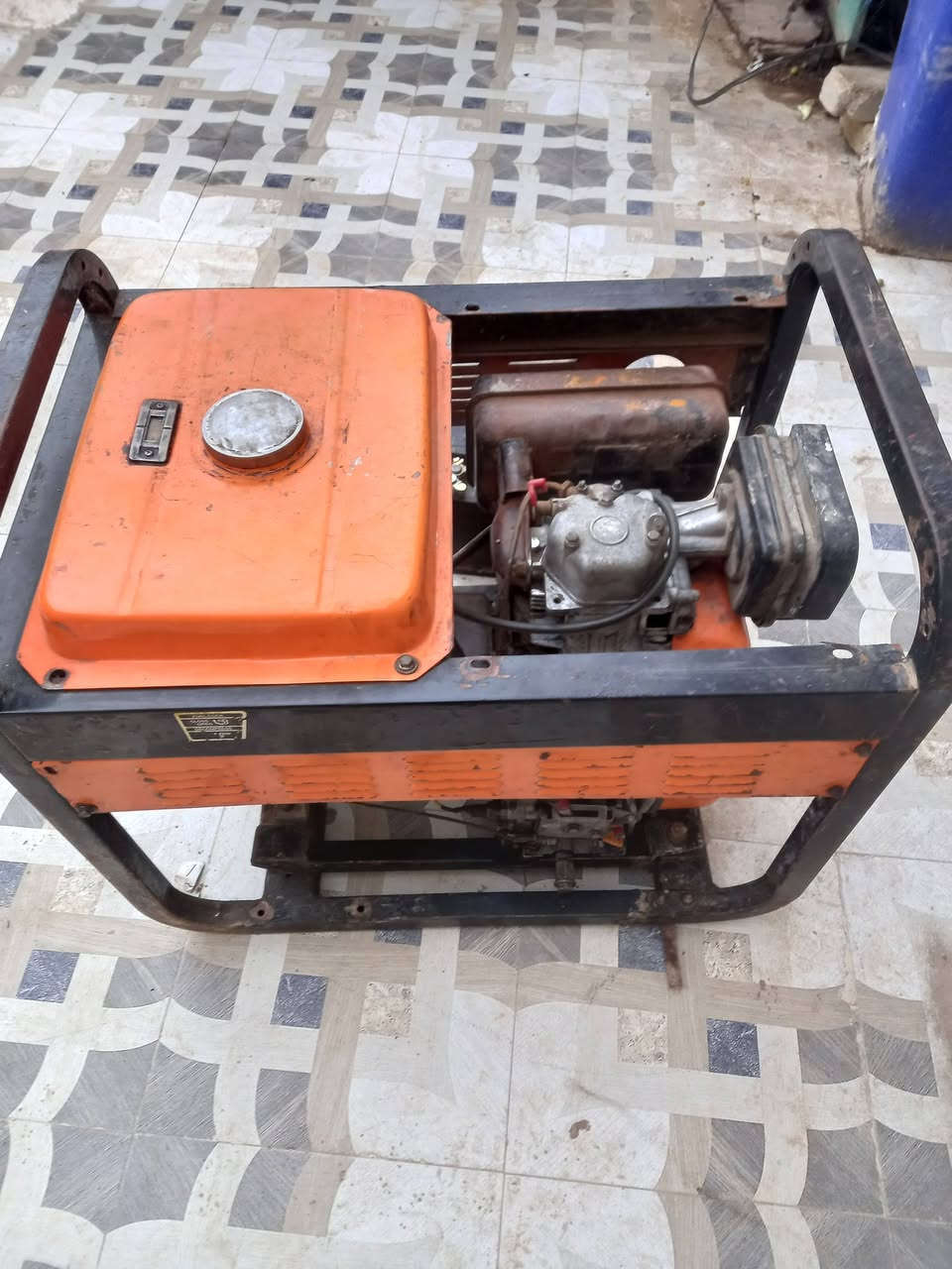 مولد كاز البيع مكشوف شرط اشغل تجي وتفحص  كهرباء ***********
