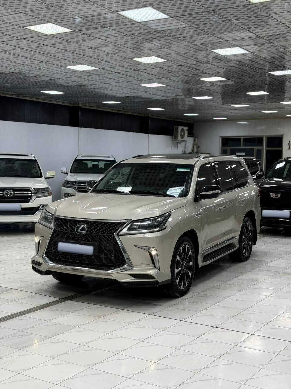 #لـكــزز 🔥 لكزز موديل 2017 بريم باب اول🔥

🤝لمعرفة السعر اكتب ( لكـــزز   او 2017)🤝
__________________________
🚗النوع: لكــزز  
🔞الفئة : بريم باب اول
⚔️ السيارة رقم بغداد 
🔥🎗الموديل:2017
💯المسافة المقطوعة: ‏100 Km
🌐 المكان : بغداد
⚔️ السيارة صيانة كاملة بالخير على الي راح تكون نصيبة استعمال              شخصي بصمات وكارت سيارة  خير من اللة
☎️للاستفسار اكثر :
 اتصال  ***********
 اتصال  ***********
