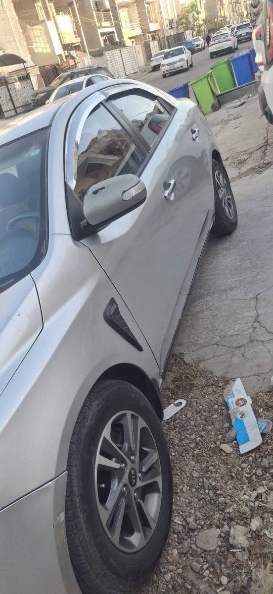 سياره سيراتو ٢٠١٢ للبيع سنويه لل ٢٠٢٨ رقم جديد السياره بيها صبغ يم قبغ البانزين السعر ٨٧ و بيها مجال ***********
