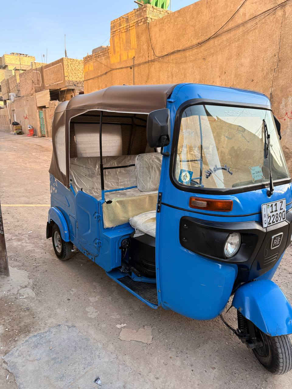 سلام عليكم تكتك 22 شهر 11 للبيع مضلع لا ضرب لا خياس كفاله عمامه رقم وسنويه عنواني بغداد الغزاليه السعر 11 وبيهه مجال شي قليل  رقم ***********
