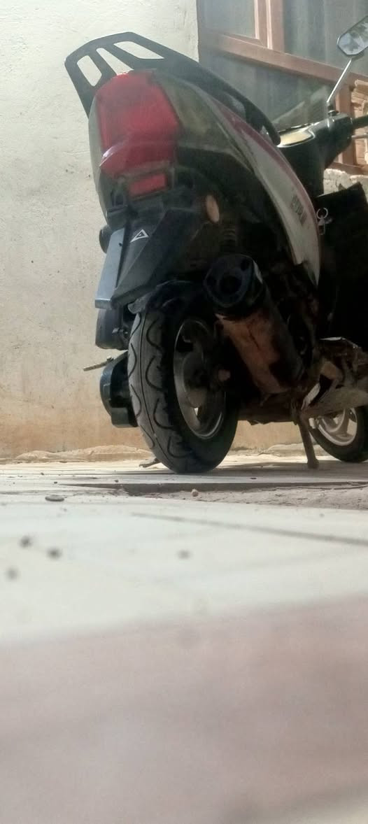 سلام عليكم دراجه سكنس البيع مكينه خير من الله لا تبخير لا تنقيص بس كفراتها تعبانه سلف هندر شغال كهربيات كلها تشتغل اكلوبات أشير فول شغال سعر 140وبيها مجال بصيط


**إذا كنت صاحب هذا الإعلان وتريد حذفه لأي سبب، رجاءا أرسل رسالة إلى الدعم الفني**