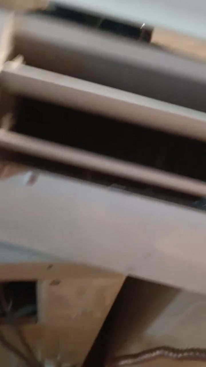 سبلت للبيع جنرال الكترك طنين سعره 650. مشتغل موسم 1
***********
