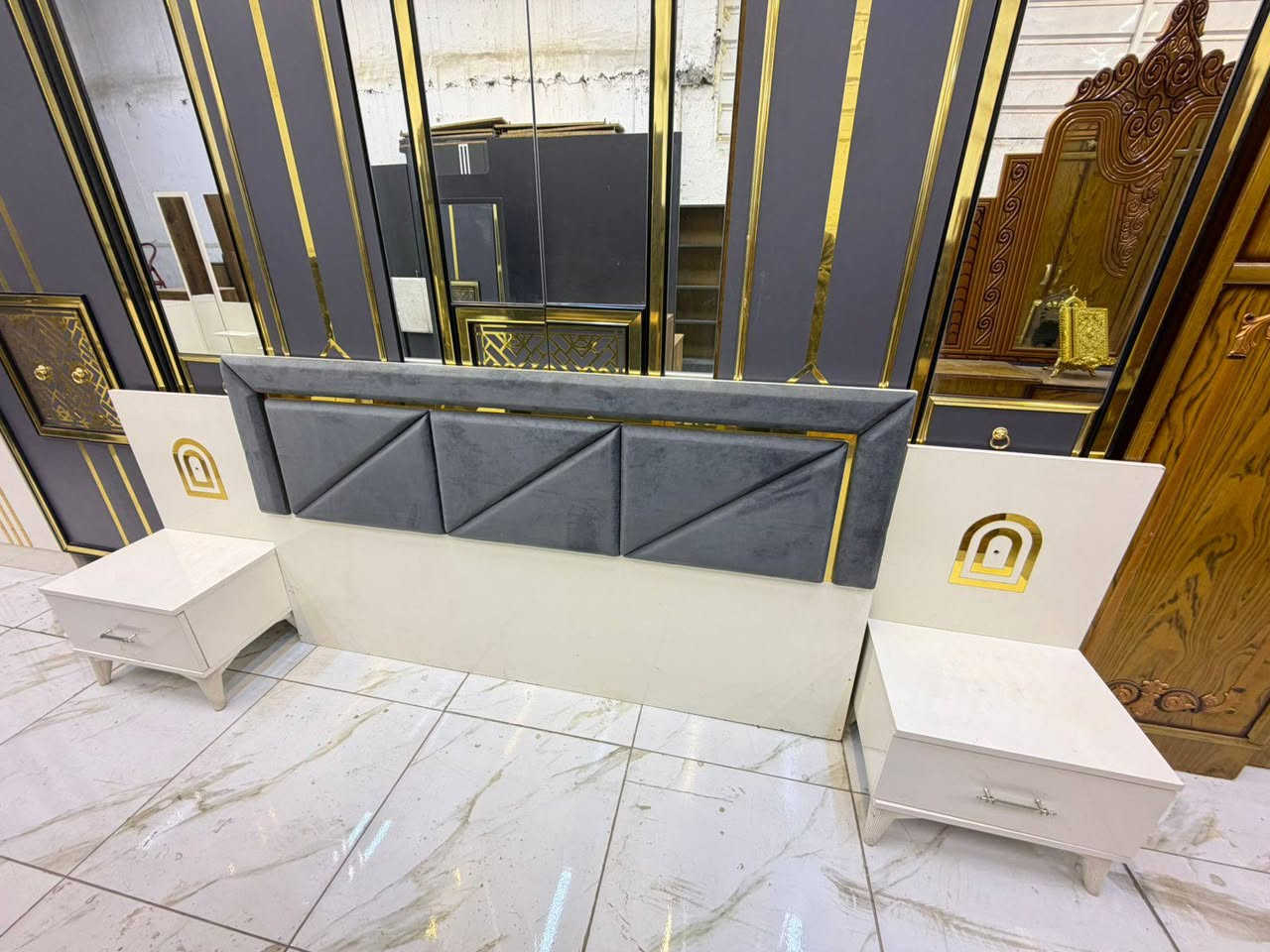 غرفه تركيه للبيع 7قطع سعر مناسب الاستفسار واتساب فقط ***********
