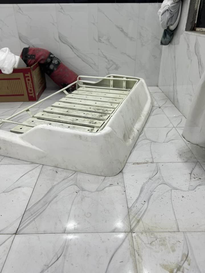 السلام عليكم عكال مال هينو شيطان مال قماره وربع مال الإمارات زلغ مابيه بعده ما مشدود ع السياره السعر 7ورقات وبيه مجال لطيبين عنواني البصره القبله وهاذه رقمي بي بس واتساب ***********
