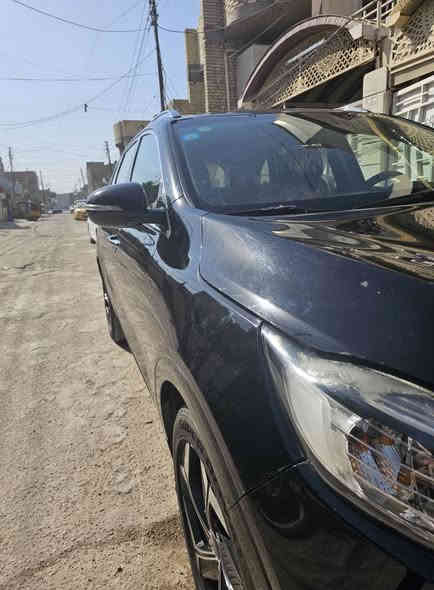 السلام عليكم... 
كيا سورينتو 2016 فئة SX V6 وارد امريكي
مواصفاتها معروفة 
محرك 3300 GDI 
كير ومحرك وتبريد كفالة 
حادثها بنيد معدل فقط مو مبدل 
لا لغود لا شواصي + جميع الايرباكات سليمة 
سنوية جديدة 
ماشيه 82 الف ميل 
سيارة نظيفة ما تتعب عليها 
السعر 195$ وبيها مجال للشراي 
للتواصل والاستفسار 
***********
