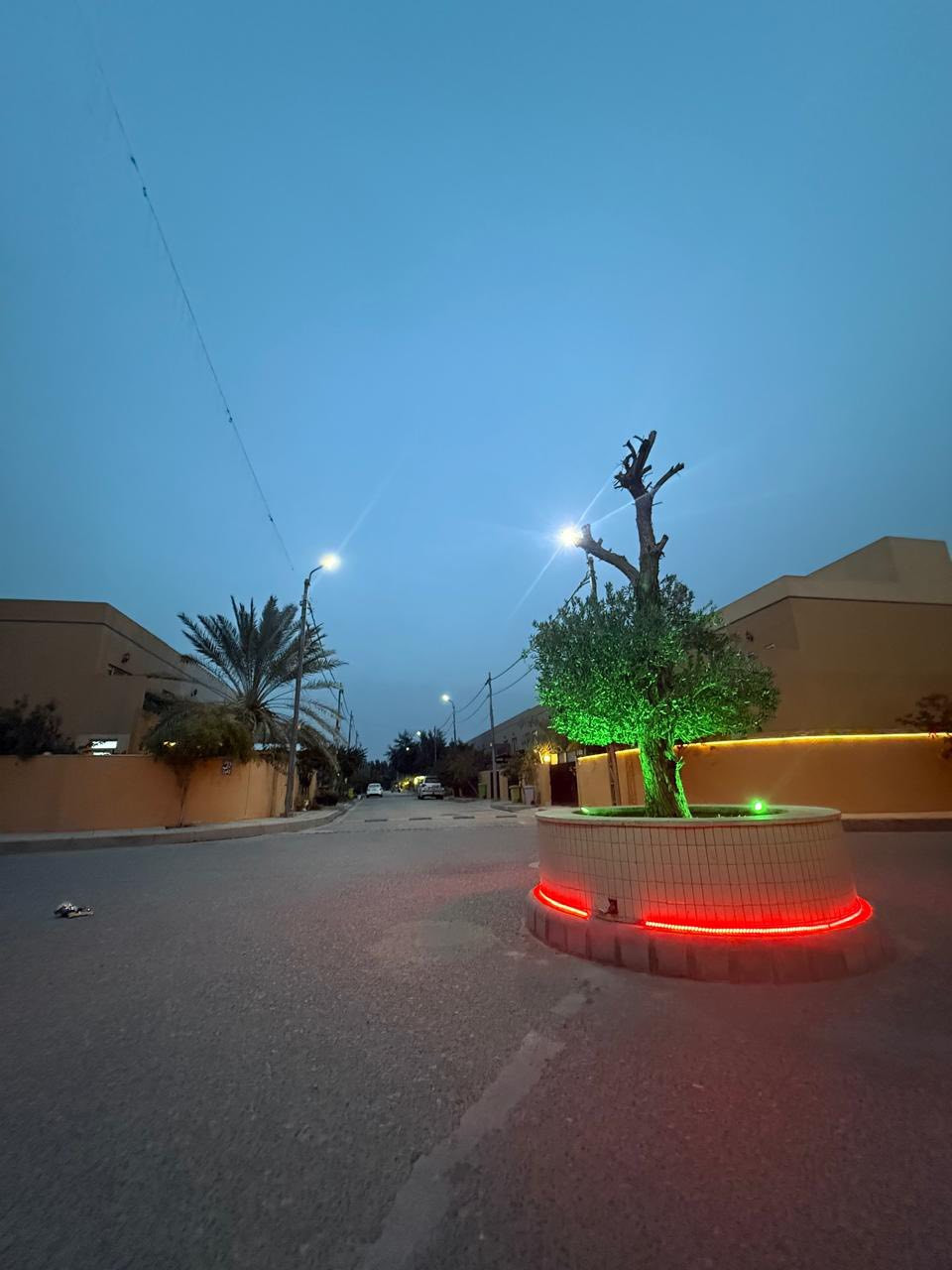 دار 🏠 للبيع ابي غرق مجمع الكوثر السكني

ممسكون سابقاً (zero)          ((تسليم مباشر)) 

المساحة:150م         

واجهة:7.5م

نزال:20م

الطابق الأرضي : غرفة نوم-صاله-مطبخ-كلدور- مناور-مجمع صحيات-كراج-حديقتين خلفيه واماميه 

الطابق الثاني: غرفة نوم- هول 

خدمات المجمع.   ((كهرباء 3فيز)) ((مجاري امطار ومياه ثقيله تصميم المجمع الدور الاوربيه)) 

———————————————-

للأستفسار  مراسلة الصفحه 

أو الاتصال على الرقم 

       سيد زين الحلو 

0️⃣7️⃣8️⃣8️⃣1️⃣7️⃣3️⃣5️⃣3️⃣1️⃣0️⃣

——————————————-

               مكتب القلم للعقار 

📍عنوان المكتب - ابي غرق - حي الحسين-قرب مشروع الماء
