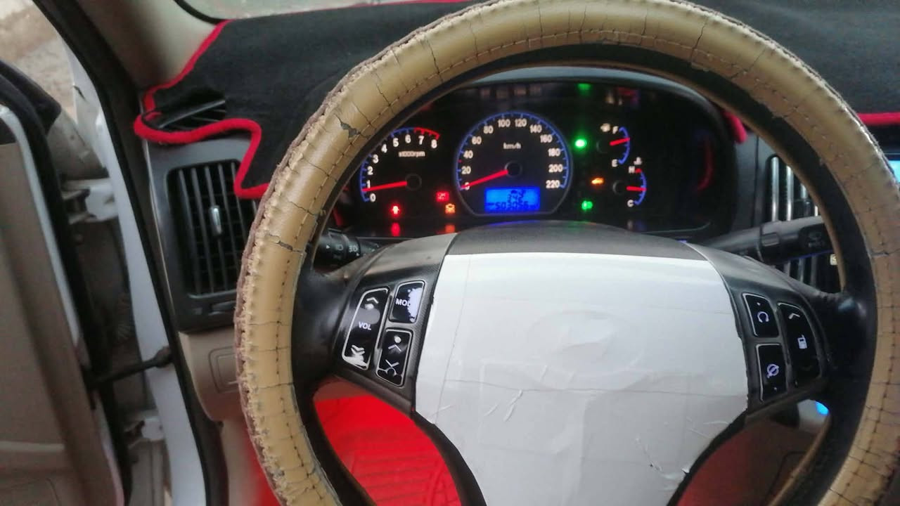 السلام عليكم افانتي 2007 محرك 1600 
 بيه صبغ دوران جاملغ خلفي وبيه طخه بلبنيد كلش خفيفه  السياره منفوضه نفض كامل صدر خلفي امامي جديد كله منضومة بانزين كامله تبريد تدفئه منضومه كامله جديد السعر دفتر وبيه مجال المكان الرمادي ***********
