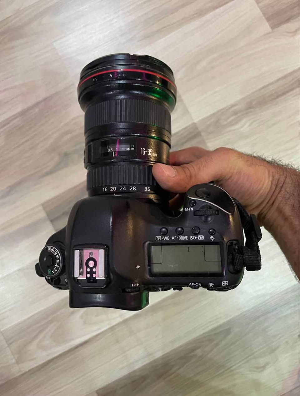 السلام عليكم.
عدسة تامرون 70/200 فتحة 2,8 الإصدار الأول لكاميرات كانون
السعر 575
عدسة كانون 16/35 رنك أحمر فتحة 2,8 الإصدار الأول 
السعر 370 النجف, العراق


**إذا كنت صاحب هذا الإعلان وتريد حذفه لأي سبب، رجاءا أرسل رسالة إلى الدعم الفني**