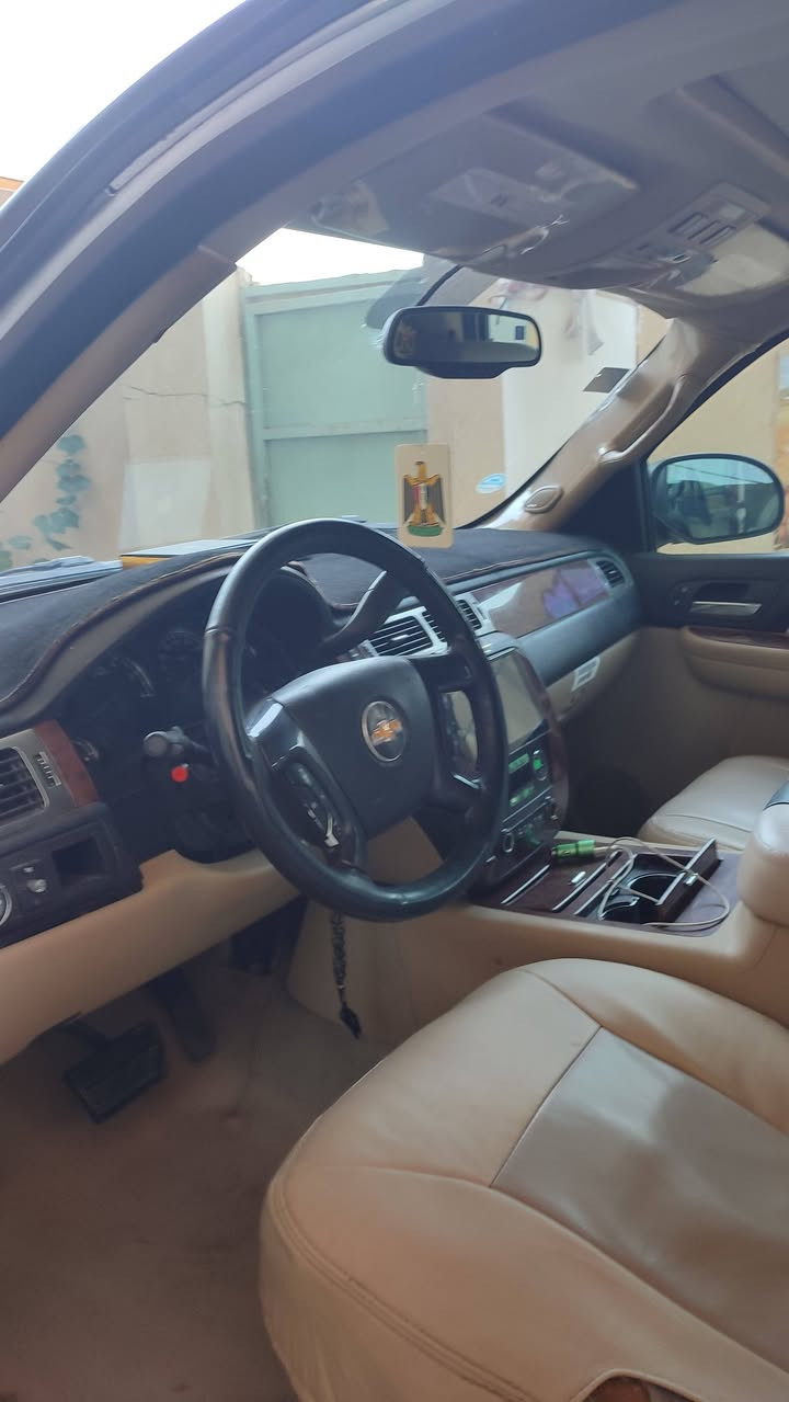 سلام عليكم تاهو للبيع او للمراوس بجارجر او اوبامة  تاهو بترا موديل 7خليجي فول مواصفات بسمي رقم بصره مكينة كير اكسل حدادية تخم تاير تشغيل عن بعد اشاير بلمري تبريد سيارة جاهزة بيهة صبغ حزام مكان البصره قضاء المدينه ***********السعر 153
