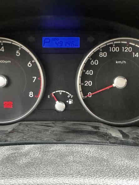 اكسنت 2011 خليجي للبيع
السيارة نظيفة ماشية 49 الف كيلومتر فقط

السيارة مكفولة من ناحية الميكانيك وعلى حالة الوكالة

بيها طخات بسيطة بالكشر وباب السايق تبديل مو تصليح

للتواصل:  ***********

السعر 90 ورقة
