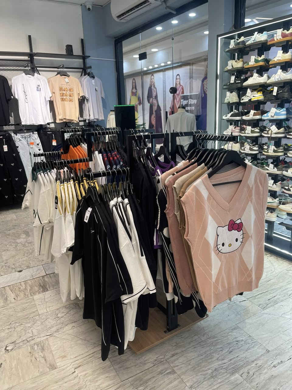 للاستفسار واتساب ***********
