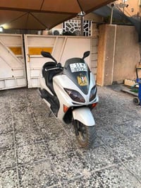 الله يساعدهم شونهم الشباب شباب عندي فورزه 08 فول سمنتيه مرقمه  رقم انك...
