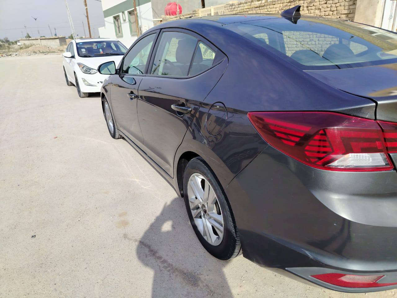 عليكم النترا 2020 وارد امريكا حادثه بس قبق الجنطه   مواصفات وقوف ذاتي وتحديد مسار  مكينه 2000 وكير اي تي السعر  118 بيه مجال بسيط مكان السياره واسط  رقم  ***********
