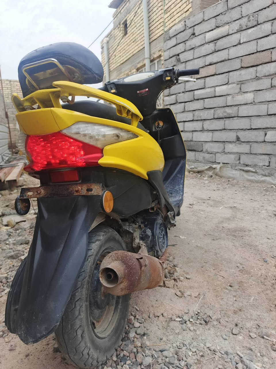 سلام عليكم دراجه ماكس صيني FS دراجه نضيفه كامله كلشي شغال كهربايات سلف ضويات دراجه حلوه مابيه اي نقص نكره
سلف مكفوله من السرقه تفحص فحص كامل جدامي تشغل وتطلع بس مارجع محرك نضيف وسريعع تمشي 140 دراجه كلش حلوه لبيع ب 225 راسلني خاص


**إذا كنت صاحب هذا الإعلان وتريد حذفه لأي سبب، رجاءا أرسل رسالة إلى الدعم الفني**