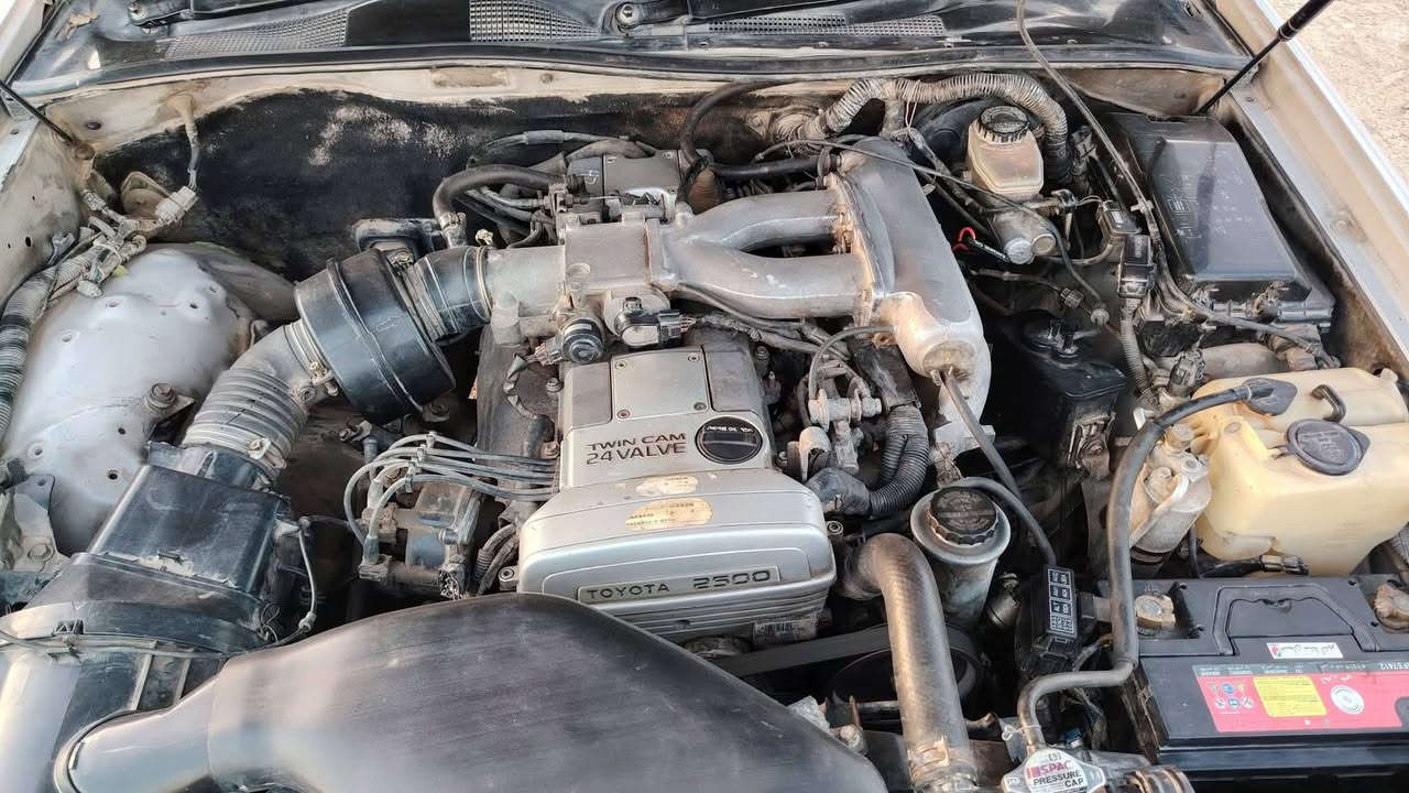 السلام عليكم بطه للبيع منفصل 94رقم نكليزي جديد ديالێ سنويه لل 30 سياره تبريد شغال كير و محرك مكفولات تخم تاير جديد كهربائيّة كله جديد سياره مكفوله من الضربه ول كص سيارن نضيفه بمعنه الكلمه  ترد اي ستفسار اتصل علا هاذ الرقم *********** هذا رقم راعيها
