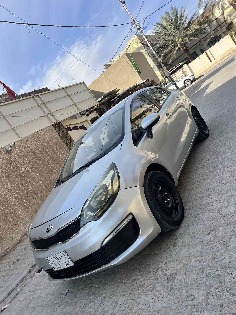 السلام عليكم 
البيع كيه ريو 2015 خليجي 
رقم نجف تحول نفس اليوم سنويه لل30 محرك1600دوش كير محرك تبريد حداديه كله جديد السياره ماشيا35 حقيقي
بيه صبغ احزام اثر جراد مكفوله من اي حادث سونار داخل المنشور السعر 79 مكاني النجف قرب مطعم الخيمه 
بيع فقط ***********
