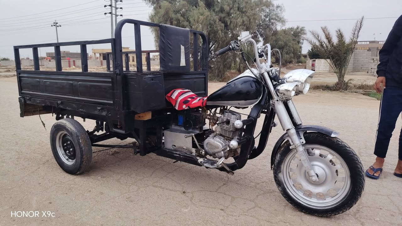 سلام عليكم ستوته امتي ار موديل 17 كلك  محرك اكسن مكفولات شاصي نضيف تخم تايرات بدي نضيف كهربايات كله شغاله سعر700 وبيه مجال. مكان السماوه الوركاء ناحية الكرامه الاتصال عل رقم ***********
