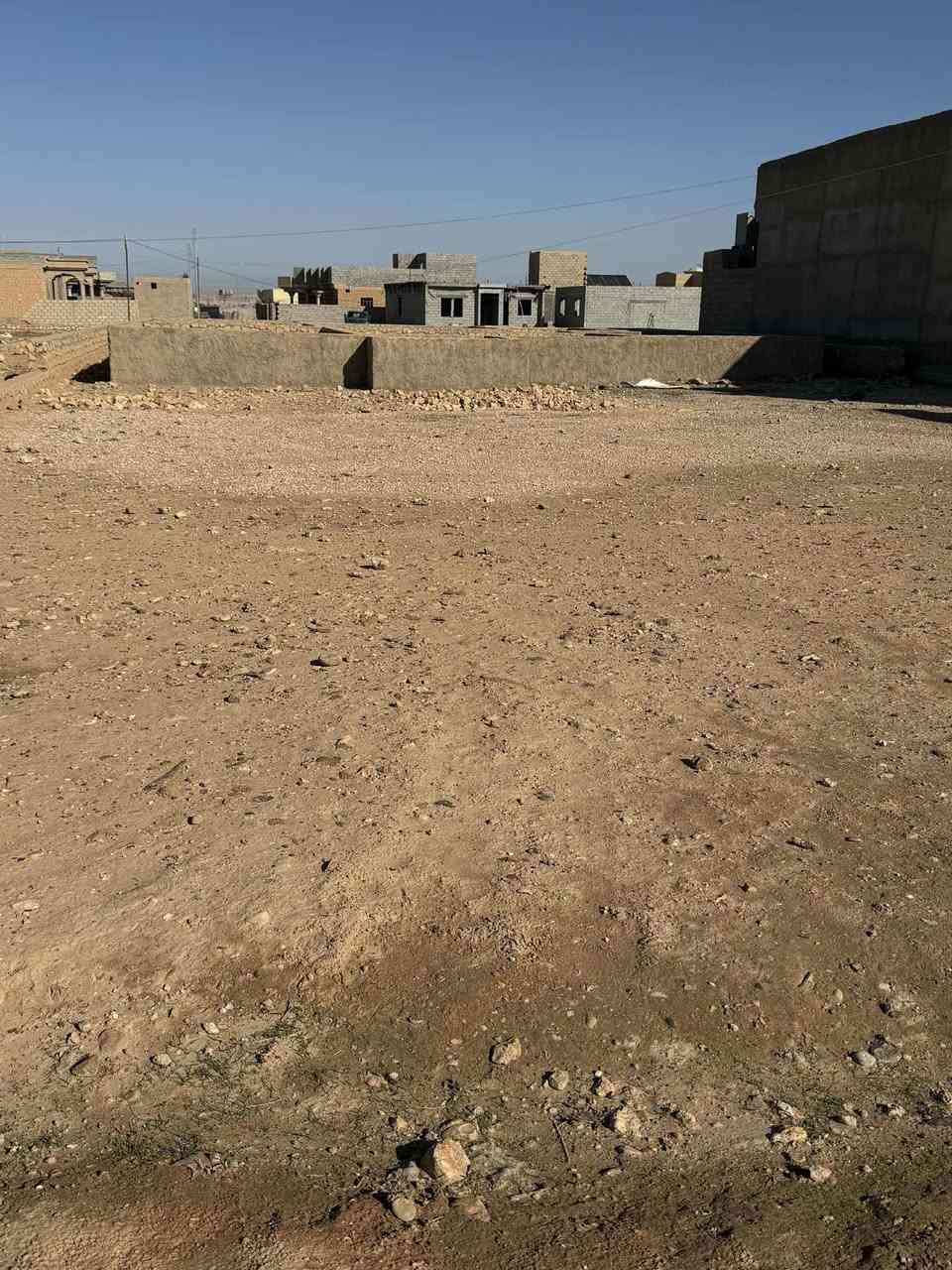 السلام عليكم                                                                            قطعه ارض وبيها اساس خوش خريطه جبيره.                   للبيع الموقع قرب الاذاعه.                                                        المساحه نص عرصه 
علا شارعين 
السعر 27مليون وبيها مجال 
للتواصل ***********
