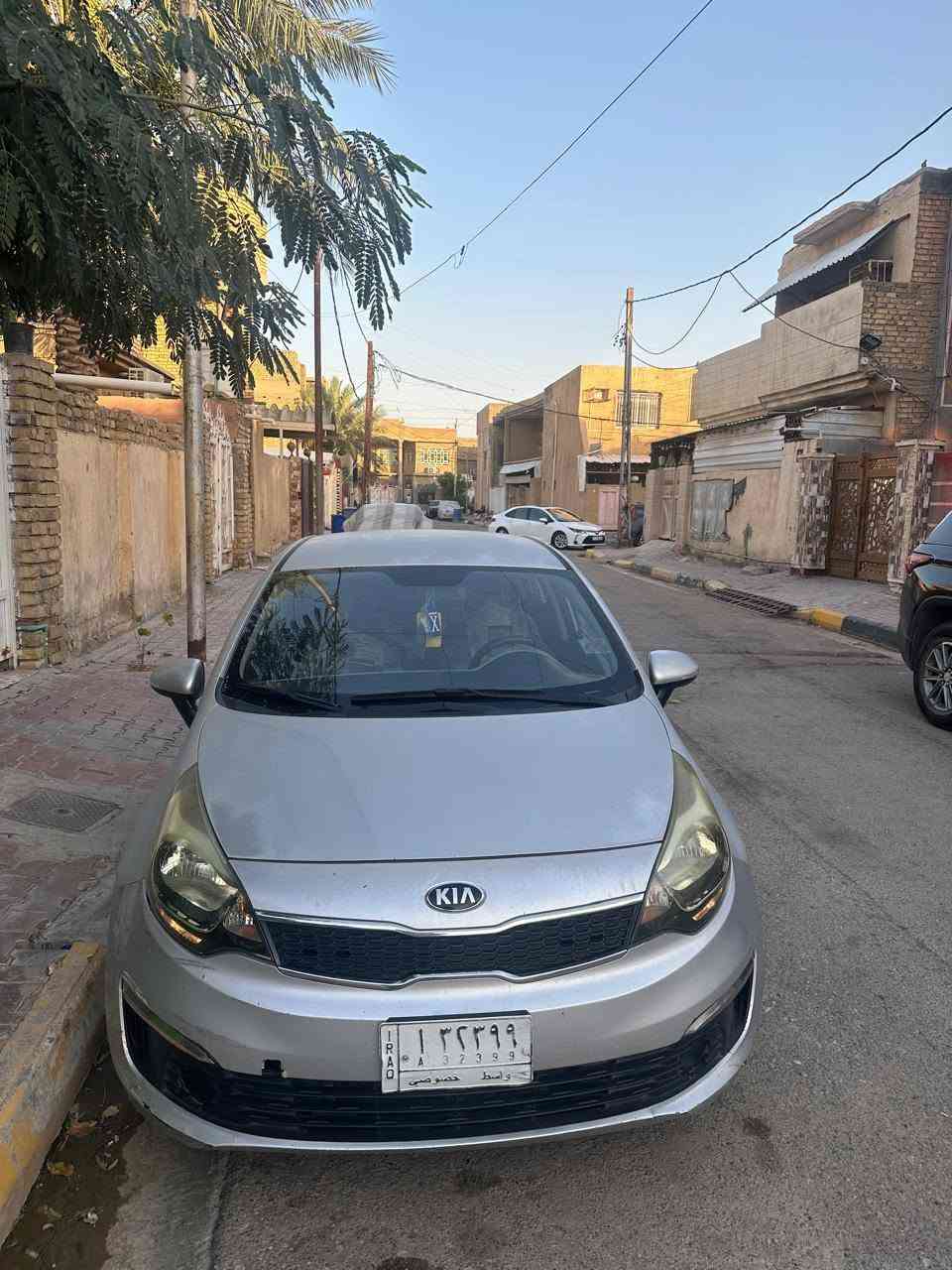 السلام عليكم ورحمة الله وبركاتة 
كيا ريو 2015 
خليجي محرك 1600 بيها باب مبدل مال سايق 
والجاملغ الخلفي من قبق البانزين وجوه فقط صبغ اثر ضربه خفيفه ستوته  والباقي كله مكفول 
وعندي الصور مالتها قبل التبديل وقبل صبغ الجاملغ الخلفي  عارضها 83 ورقه  للاتصال *********** مكاني الكوت داموك
