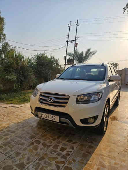 السلام عليكم.
سنتافيا ٢٠١٢ خليجي الشركه للعامه

 ماشيه٧١ الف حقيقي مكينه ٦ سلندر ٣٥٠٠ من تعبر ال١٢٠ ادك جرس 

فول تحكمات بصمه ٧ راكب داخل صاج

 فور ويل ٤×٤ مرايات شفط

 كشن كهرباء تبريد ٣ قطع

تحويل مباشر سنويه جديده هزه جديده صدر حداديه ع وضع الشركه .. السياره كلها ع وضع الشركه تجي وتشوف 

سونار موجود بالمنشور 

الشراي يتصل *********** 
السعر ١٩٥ $ وبيها مجال للشراي 

مكان السياره بغداد النهروان
