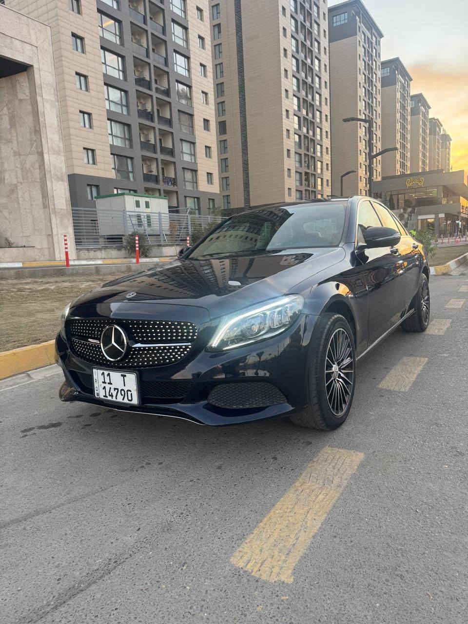 Marseds Benz C300 4Matic
موديل 2018
رقم بغداد هزه وسنويه جديد باسمي
داخل بيجي 
سقف بانوراما 
عداد المسافة 55 ميل 
بجم Amg
صدر كامل جديد 
تخم تاير جديد
صفر مسج 
الحادث مثل ما موضح جاملغ وبنيد
وباب السايق كلير 
مكاني العامريه
السعر 21،800 $
*********** واتس اب موجود

