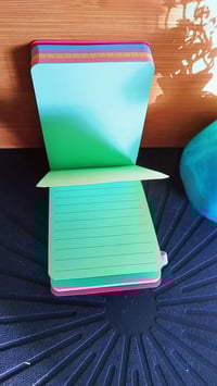 قصاصات ورقية • تصميم بولكا • ١٠٠ورقة