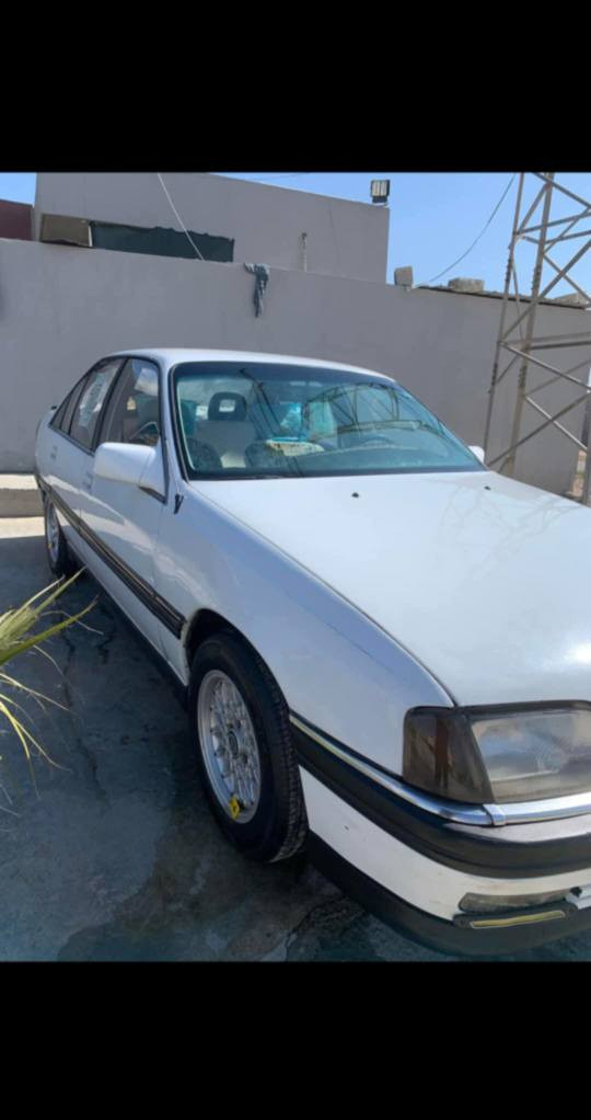 اوبل اوميكا محرك 20 بلادي
رقم اربيل دولي ل 2030 بسمي 
دفتر بانزين بيه 
كير محرك اكسل  بشرط 
اربع تايرات جديد 
بدون خياس بدون ضربه صبغه بلادي 
جاملغ واحد صبغ بدون دواخل 
كهربائيات كله شغاله  سياره جديد بدون مصرف 
سعر 39$ بيه مجال 
اي استفسار خابر *********** كركوك, العراق
