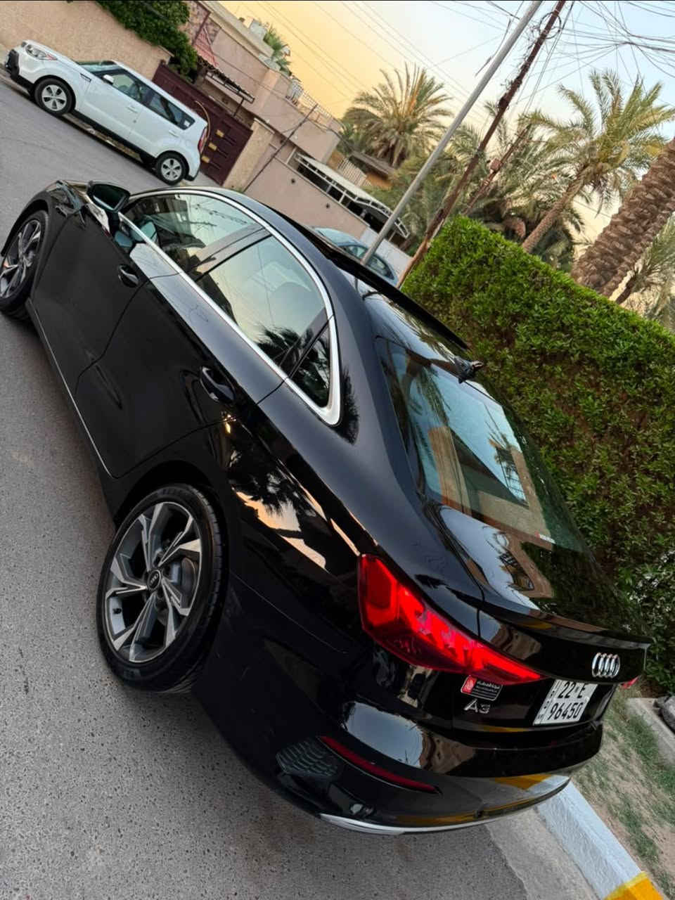 سلام عليكم  2022 اودي A3  وارد امريكي فول  مواصفات السيارة 

٢٠٠٠  توربو 🚀
بانوراما
دخول ذكي+ بصمة تشغيل 
لايتات LED 
حساسات امامي خلفي 
رادار مري 
كامره. خلفيه 
كراسي كهرباء +تدفئة + خزن ميموري 
انضمة قيادة كمفورت وسبورت مود 
شاشة كبيرة 
اوتو بارك 
تحديد مسار 
وباقي المواصفات معروفه
حادث السيارة دعاميه فقط
راديترات بلاد مملعوب بيها   
ايرباك ستيرن راجع وكاله 
صدر بحالة الوكاله 
تايرات جدد تخم كامل اقل من شهر مشتريهن
ماشيه ٣٠ الف 
رقم اربيل وجاهز للتحويل 
سعر مناسب جدا 18500$ 
للاستفسار ***********
