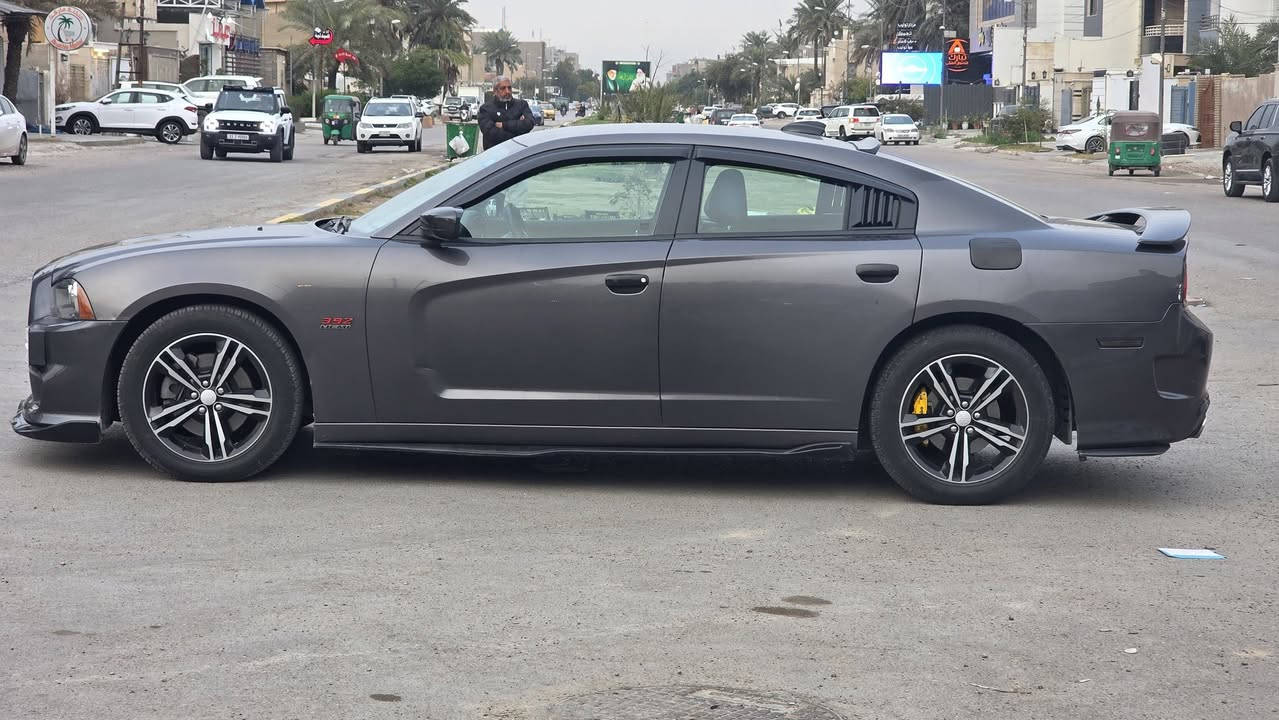 دوج تشارجر ٢٠١٤ للبيع
مواصفات كندية
- R/T  5.7 
- فورويل مفصول
-ماشيه 171 الف كيلو متر
- حادث بسيط جاملغ خلفي +قطعتين بارد صغيرة
-  بجم كبس بدون حادث 
- سيارة نظيفة استخدام شخصي ما مشتغلة على الخط ابد ولا داخلة سباق او رالي ومن هاي الاشياء
- سيارة اصولية رقم انكليزي بغداد جديد سنوية 2031 بسمي 
- وبيها هواي مواصفات ١-تدفئه تبريد كشنات ٢-تبريد تدفئه اكواب ٣-نقاط عمياء ٤-حساسات ٥-خزن ميموري ٦-استيرن كهرباء ٧-كشنات خلفيه تدفئه ٨-دمام خلفي٩-شاشه عطلات ١٠-زينون قوي   ١١-كشنات فول كهرباء ١٢ -تشغيل عن بعد خصم الحجي فول الفول ما عدى  الفتحه 
- مكان السيارة بغداد  السعر ١٥٥
-الاتصال***********
