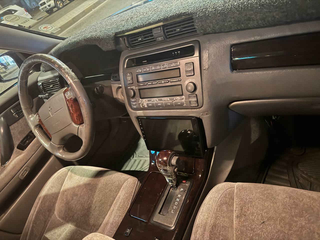 السلام عليكم ملكة قرار 48 سيارة مابيها كصة ابد نضافة عالية شوفة عينك فقط ضربة بالجاملغ الامامي مبدل والبنيد مبدل مابيها قطرة صبغ ولا معجون مكينة كير كلة جديد سيارة ناعمة تجي تفحص سونار وين ماتريد المكان ميسان العمارة السعر (65). ***********
