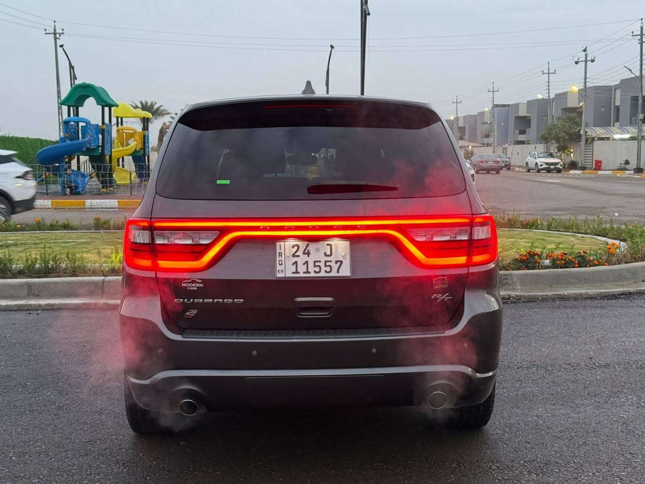 السعر(325)$ ورقه وبيه مجال للشراي   السلام عليكم 
عندي دوج دورنكو موديل 2021لون رصاصي فيراني مكفوله كفاله عامه كلين من البارد والصبغ شرط أي شخط مابيه ماشيه 48ألف مايل 
                            R/T 5,700
فول مواصفات سلايت تحكمات ستيرن شفتات بالستيرن شاحن واير ليس ستيرن كهرباء اشاير بالمري بلوجكتر الاشاره بالد شاشه كبيره حساس أمامي وخلفي كامره كشنات امامي تدفئه وكهرباء الكشنات الخلفيه تدفئه تبريد ثلاث قطع ويل 20 تخم تاير جديد أسبير منازل السياره عله وضع الشركه مكان السياره بغداد مجمع نجمه بغداد العامريه ***********
