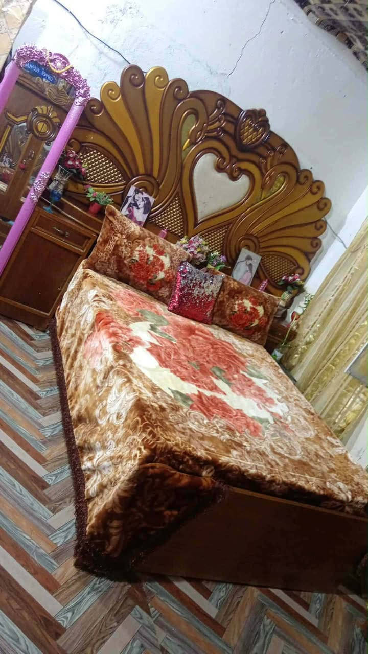 غرفة نوم للبيع اخو الجديد مابيها ضرر  السعر 450 مكاني ديالى  الخالص


**إذا كنت صاحب هذا الإعلان وتريد حذفه لأي سبب، رجاءا أرسل رسالة إلى الدعم الفني**