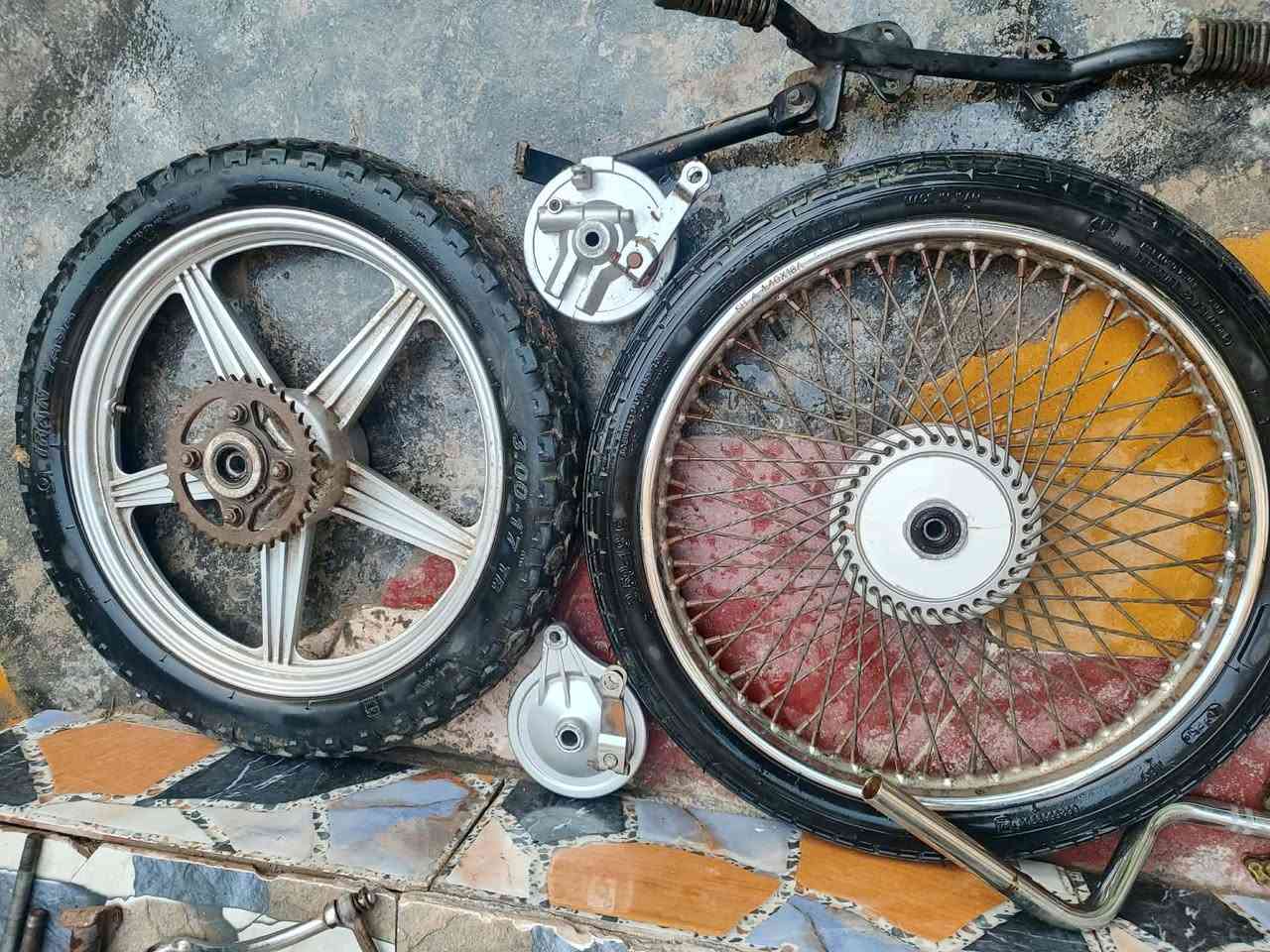 سلام عليكم غزاض دراجه للبيع السعر خاص ولشراي بي خير ويدلل ***********
