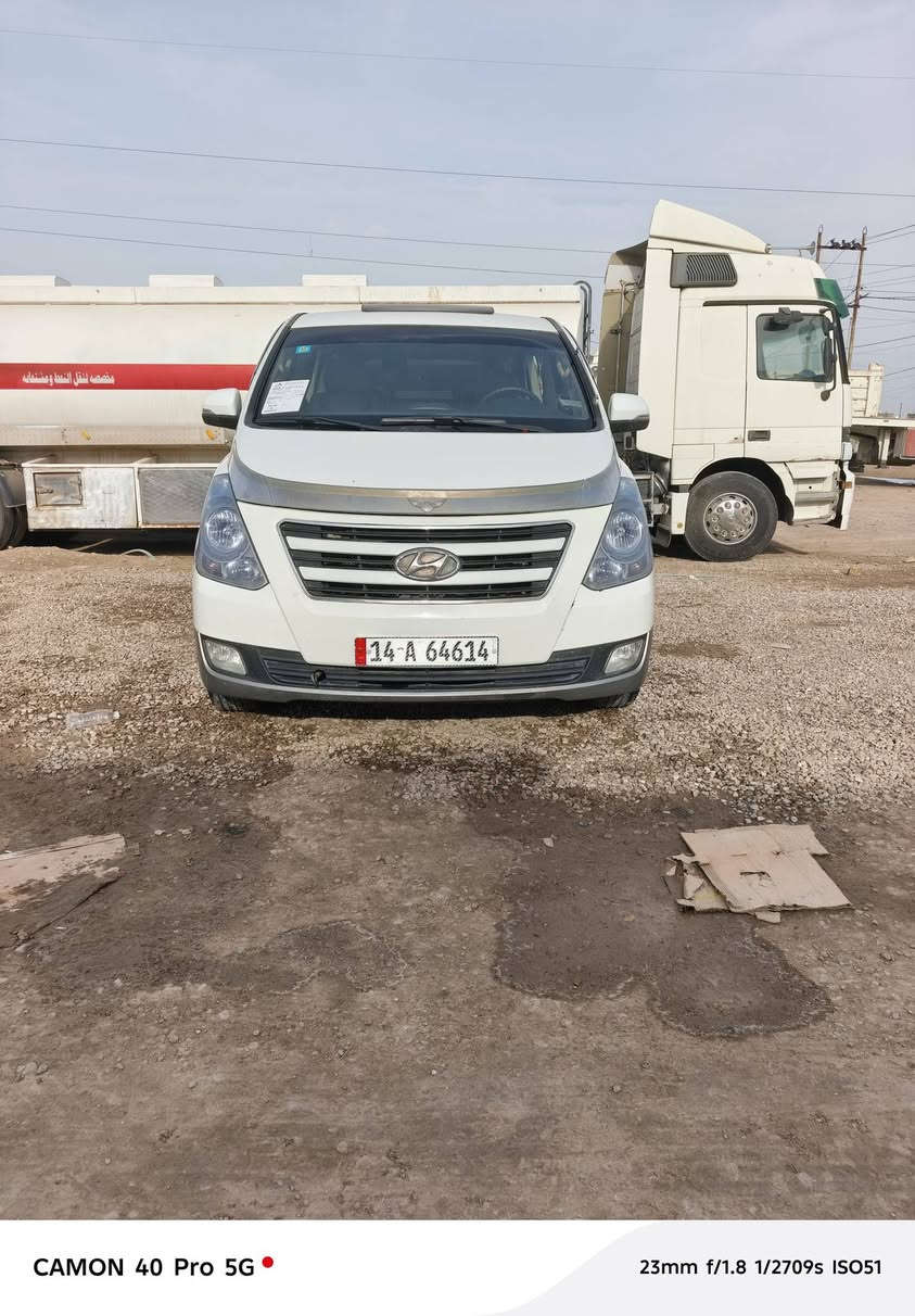 السلام عليكم
ستاركس 2018 مفتوح محور مسكر سورنتو  كفاله عامه ماعده بارد بين لباب لسايق وجاملغ شبر أريد مراوس بل 2019 مفتوح محور عادي  ***********
