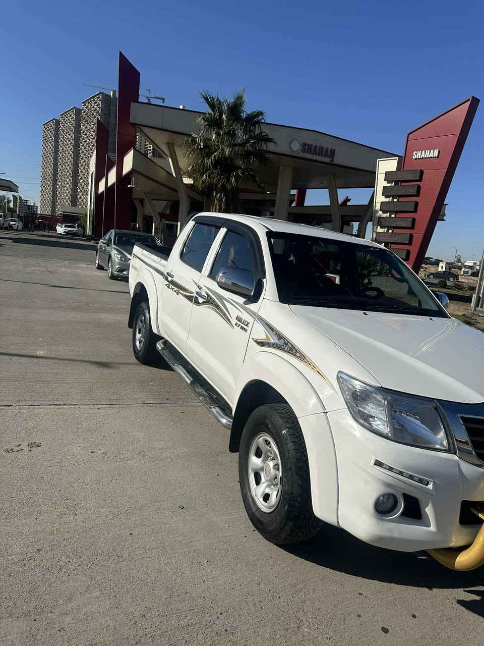 هايلوكس فورويل 2013 سيد نهرو 
كير اوتماتيك 
بيها جاملغ صبغ جهة السايق وشبرين بنيد باقي السيارة كفالة
رقم سليمانية 
السعر 205 بيها مجال بسيط 
***********
