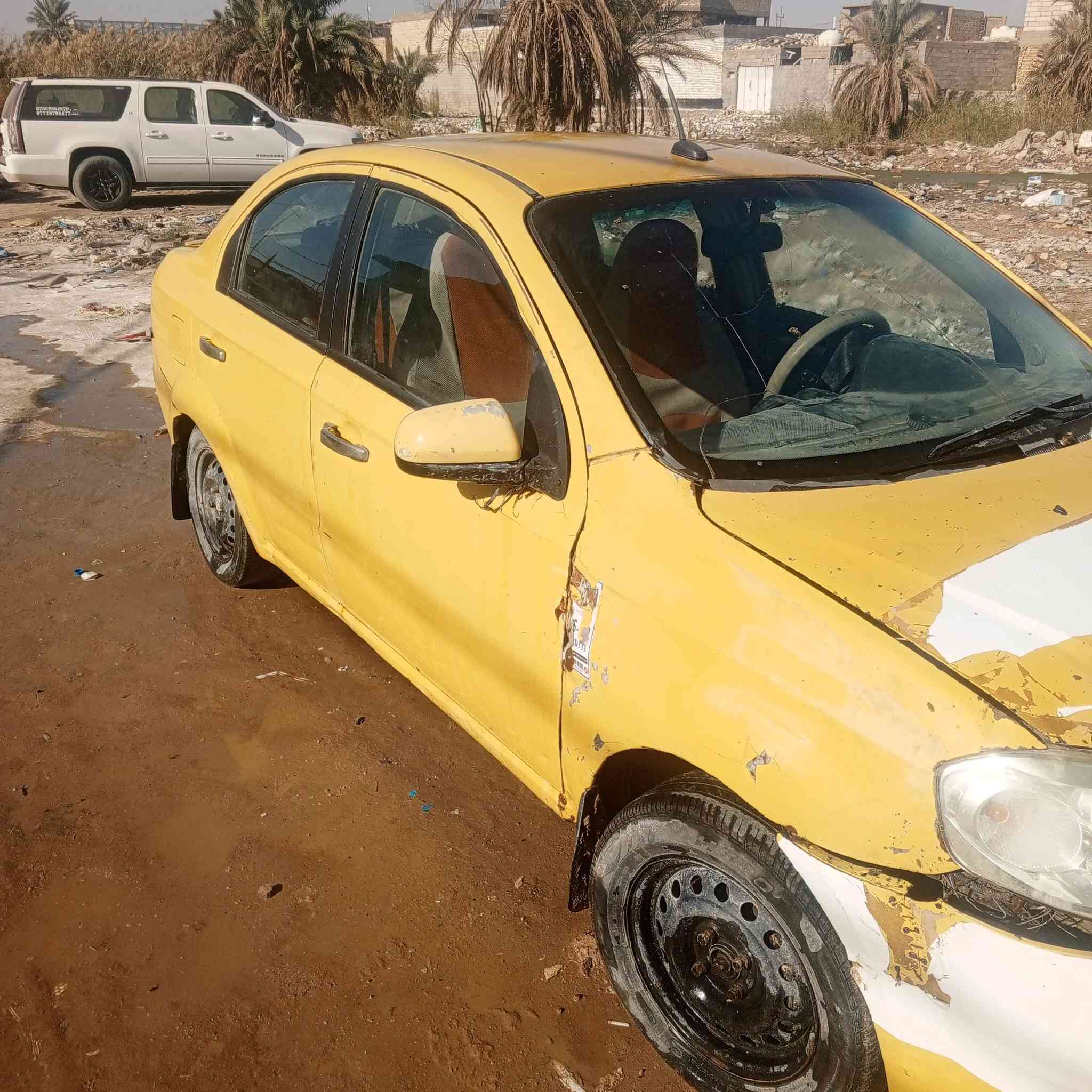 سلام عليكم مرخصة مدير الكروب افيو للبيع موديل 2011 وارد امريكي سعر 25 وبيها مجال  لطيبين مكان النجف 
موبايل ***********
