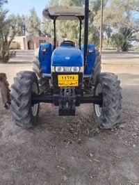 نيو هالاند للبيع موديل 19 مقفوله كفاله عامه كلها وضع شركه مشتغله 500 س...