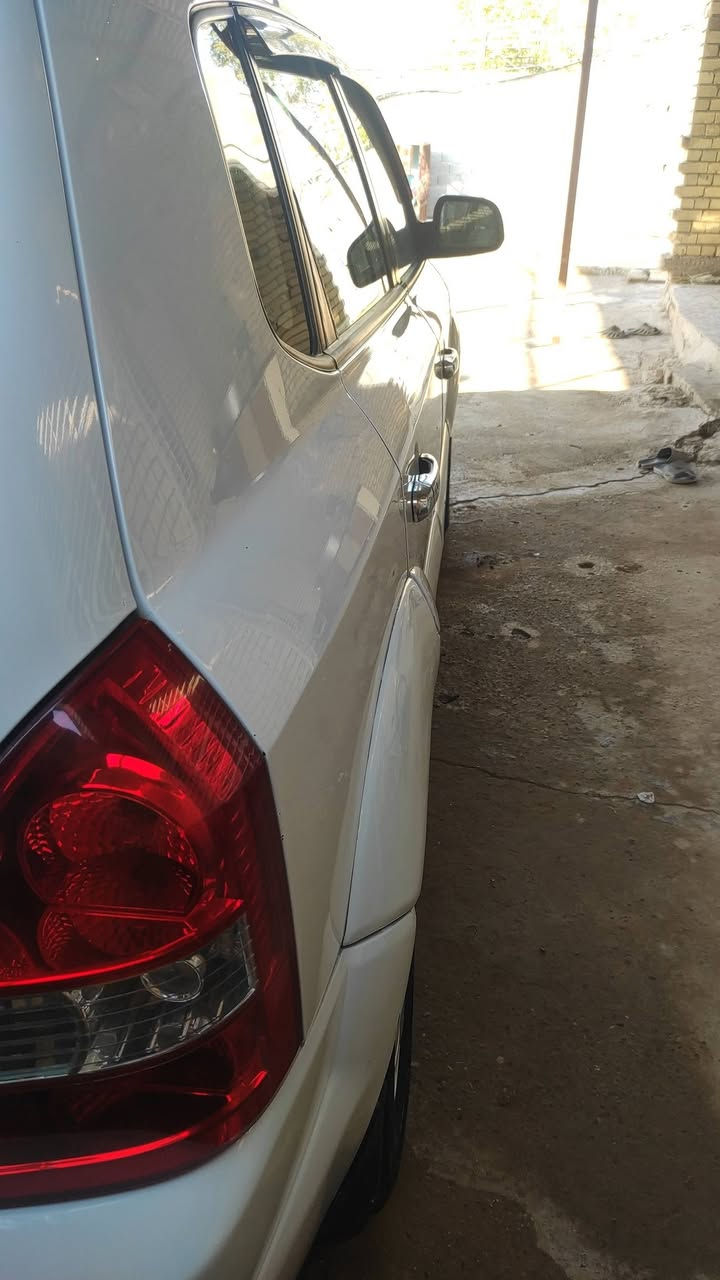 السلام عليكم توسان 2010 رقم بغداد بأسمي
خليجي مكفولة فقط بارد بالجاملغ ولباب تقريب ربع 
مكاني بغداد نهاية حي اور  
ّالسعر 128 وبيها مجال 
تجي وتشوف  تواصل على الخاص وهذا رقمي 
***********
