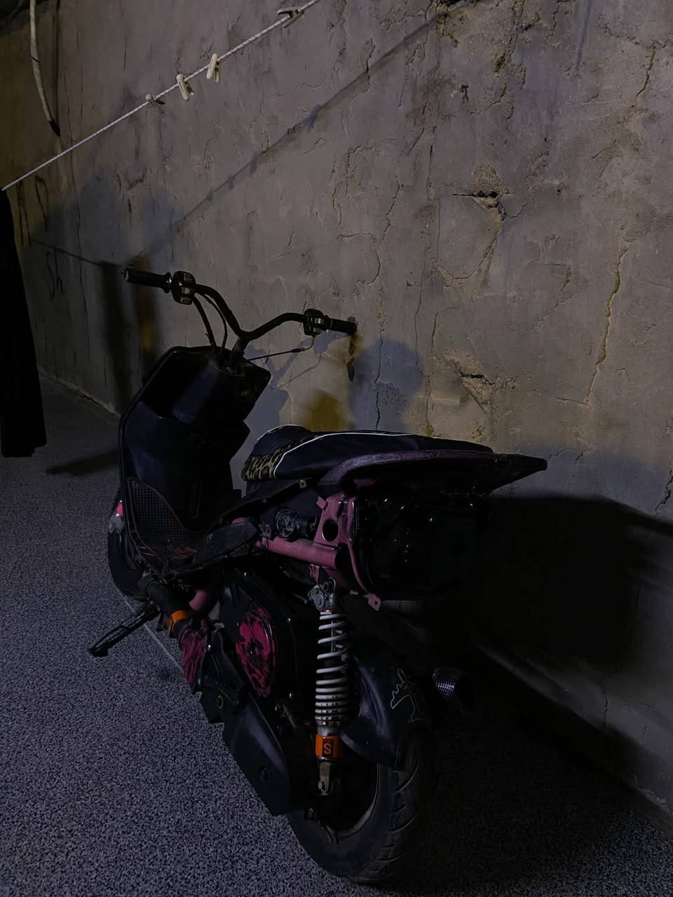 السلام عليكم شباب دراجه ماكس عدله للبيع بوشه 49مفتوحه مره وحده عنوان البصره الهارثه *********** 
فقط واتساب ...
