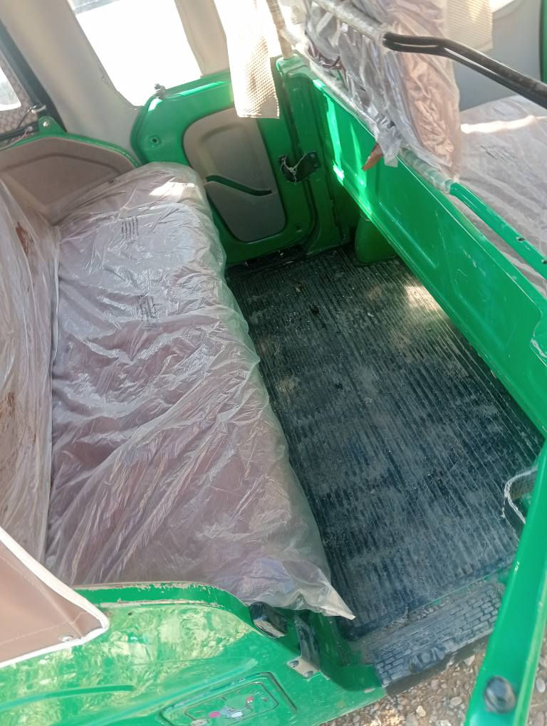 السلام عليكم تكتك للبيع رقم بغداد نكليزي موديل 22 اللون اخضر مكفول كفاله عامه ديالى بعقوبة ***********
