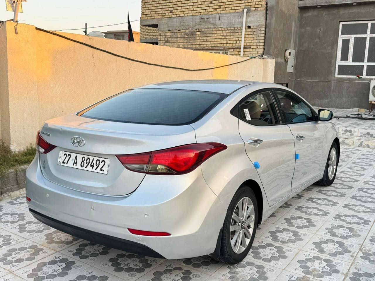 اللهم صلِّي على محمد وآل محمد
السلام عليكم هونداي النترا  موديل( 2016 ) خليجي حره رقم ذي قار دولي بسم ولد صديقي السيارة بيه تبديل باب اصلي و صبغ مقدمه الجاملغ فقط والباقي كفاله محرك(1600) مواصفات(( تحكم ستيرن. يدات نيكل. اشاير بل مري. نضام ايكو. تبريد قطعتين. حساسات خلفيه)) سياره جديده جدا جدا وجاهزه من كلشي كير ومكينه وحداديه وتبريد كهربائيات كله شغاله دواخل جديده سياره مال جناي   مداور مباشر  حره سنويه جديده 
لغايه2029 مشروع وطني  السعر$(103) وبية مجال 
مكان السياره الناصريه مقابيل كراج بـغـداد                                  التصال***********.
