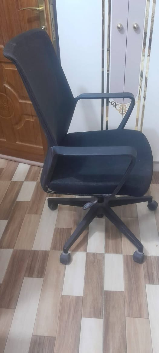 ميز مع كرسي ٦٠ الف مكان شعب شارع عدن


**إذا كنت صاحب هذا الإعلان وتريد حذفه لأي سبب، رجاءا أرسل رسالة إلى الدعم الفني**