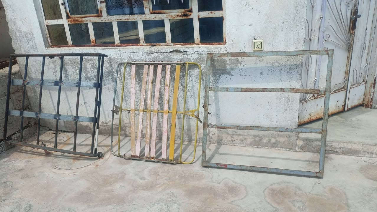 سيبايات مال سيارات عدد 3 للبيع سعر القطعه 25 الف الاتصال ***********
