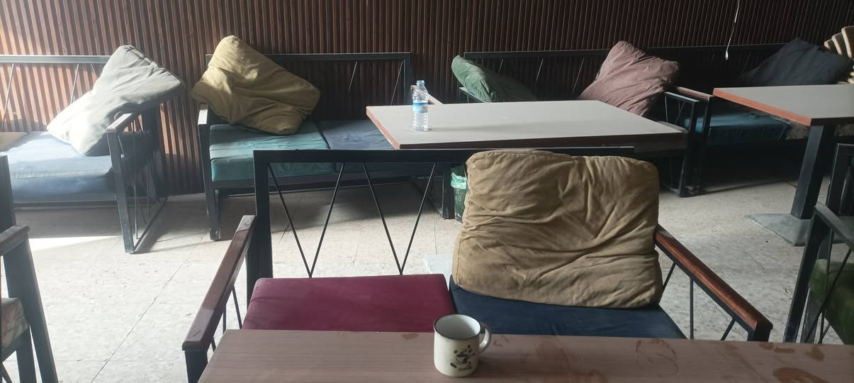 تخم كراسي تزكام مالت كوفي، يرهم للحدايق والبيت جديد للبيع العدد 20قطعه مع الطبلات الخشب للستفسار ***********
