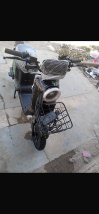 دراجاه شحن للبيع زيرو ماشيه 110السعر 525 وبيه مجال قليل المكان السيديه...