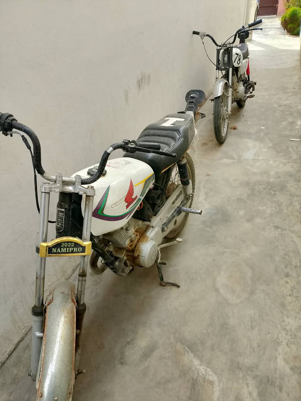 السلام عليكم رمضان كريم علينه وعليكم اخوان ماطورات للبيع نضيفات شرط الفحص الواحد على 500 الاستفسار ***********
