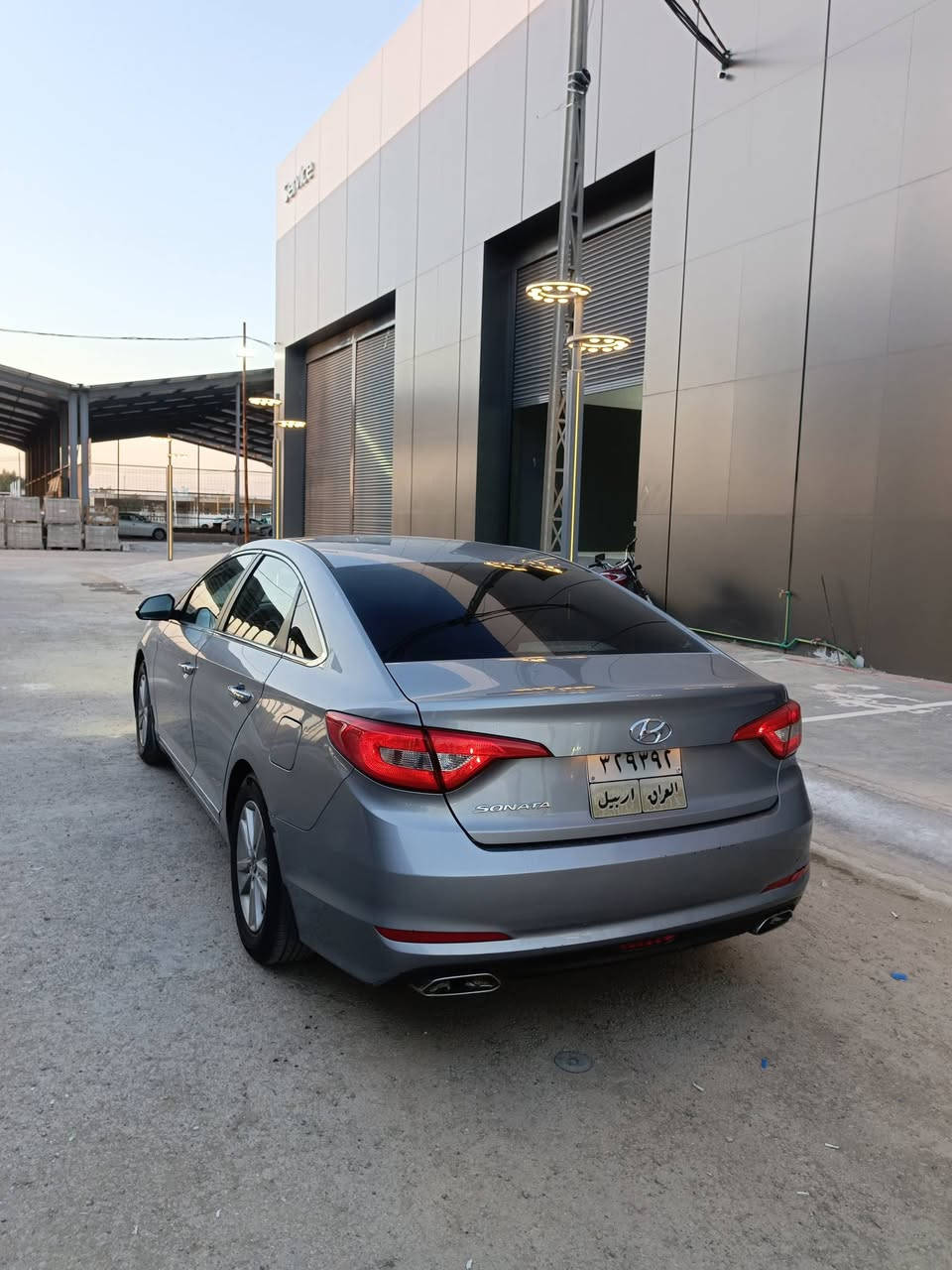 2017
رقم اربيل الماني وكاله تحويل
مكينه 2400 /دوش
ماشيه 235 /الف كيلو متر 
مواصفات تحكمات جهتين /مثبت سرعه /3 انضمت قياده 
قطعتين تبريد دبل كزوز مشدود عليه منضومة غاز حكوميه 
سياره جاهزه ومال جناي ضرر السياره حالوب 40 بل ميه 
باب خلفي صبغ وشويه من الجوملغ صبغ فقط ولباقي مكفول كير مكينه حداديه تبريد وتدفئه جاهزه السياره 
مكاني النجف الاشرف حي القادسيه سعر 123 
الشراي يتصل وبل خدمه ***********
