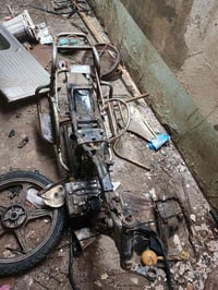 شاصي لبيع سعر ٢٠٠ وبي مجال  وراق صولي فيوم  07868607894